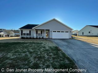 28 Sweetland Ct, Greenville, SC 29607