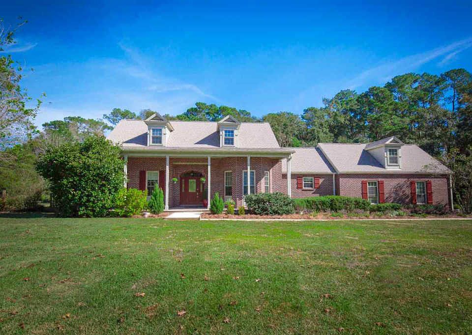 1st image of 2562 Lakefair Dr