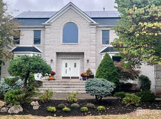 288 Berkley Ave, Belle Mead, NJ 08502