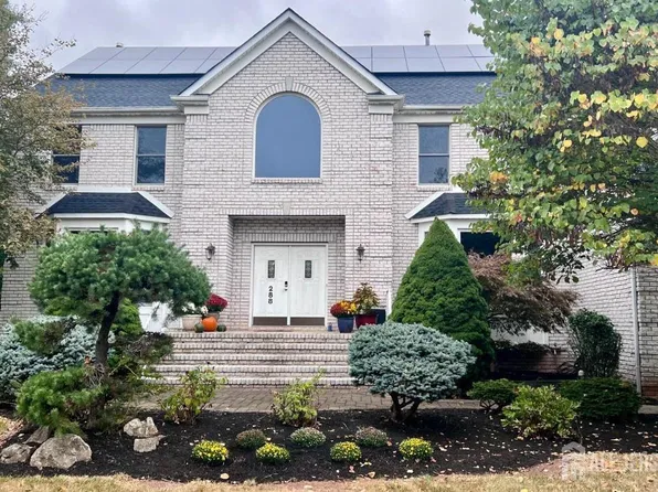 288 Berkley Ave, Belle Mead, NJ 08502