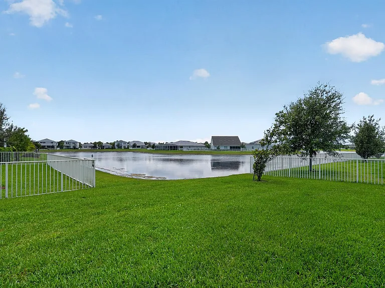 10430 SW Captiva Dr — Photo 31