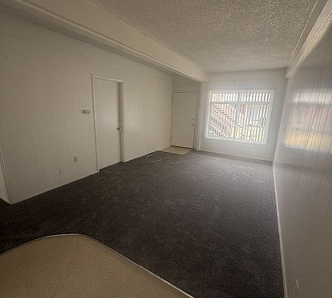 2nd image of 723 N F St APT B