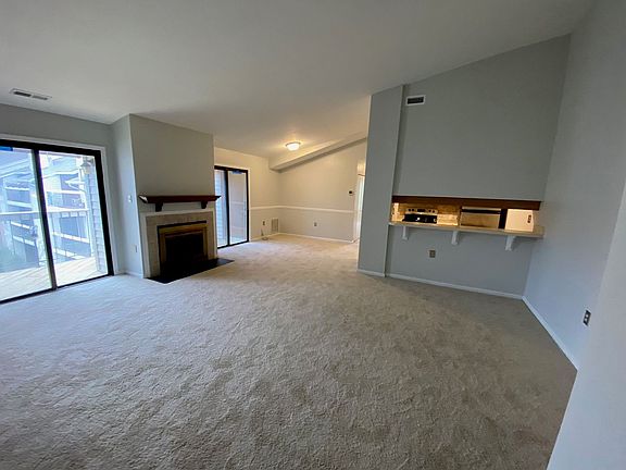 2nd image of 1117 Castle Harbour Way Unit 3D