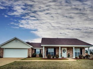 100 Dogwood Way, Jackson, MS 39208
