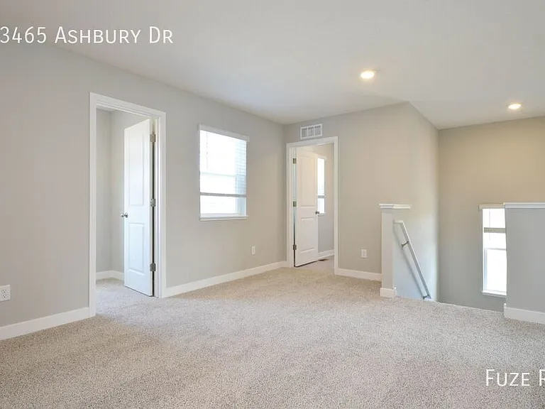 23465 Ashbury Dr — Photo 11