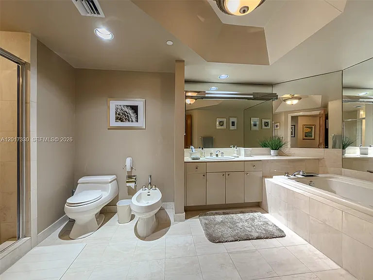 2000 Island Blvd #2503 — Photo 37