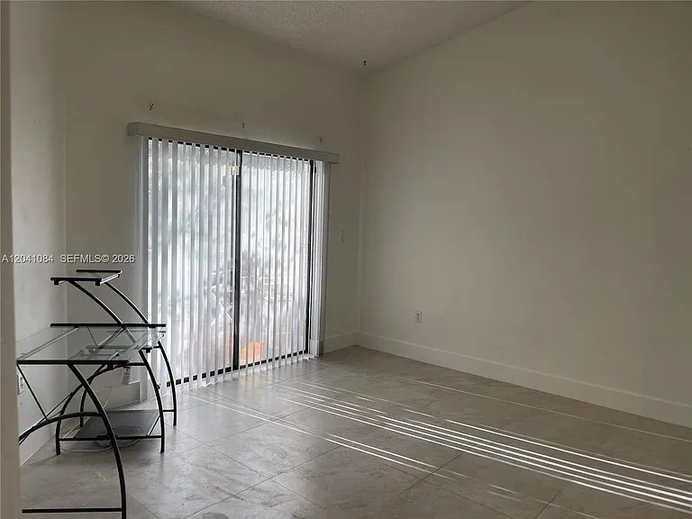 2513 San Remo Cir #2513 — Photo 17