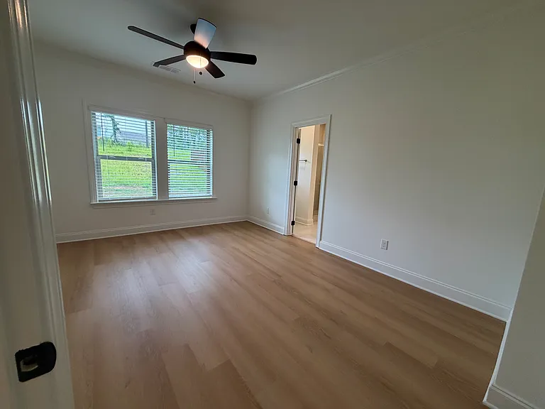2614 Rutland Rd — Photo 9