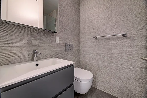 Rented by REAL New York | media 35