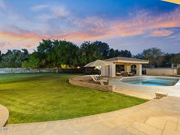 5th image of 2106 E LA VIEVE Lane
