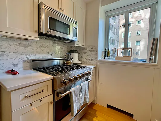 Rented by Corcoran | media 23