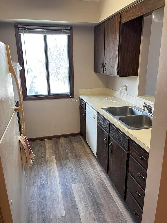 1 bed, 700 sqft, $895 — Photo 3