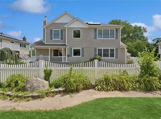 83 Livingston Ave, Babylon, NY 11702
