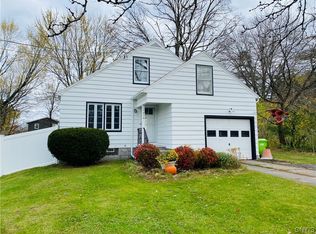 1210 Cold Springs Rd, Liverpool, NY 13088