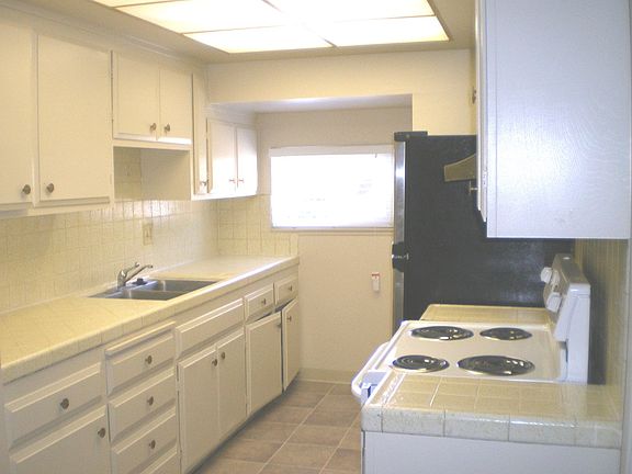4th image of 1572 Mendenhall Dr APT 5