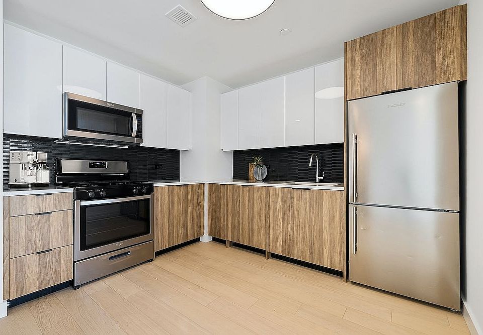 Gotham Point - 56-27 2nd St Queens, NY | Zillow