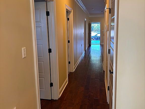 4th image of 1835 Arlington Park Cir