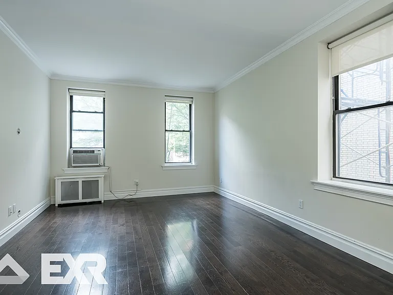 526 W 111th St #4CC — Photo 7