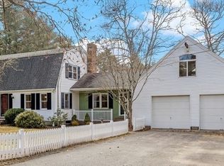 31 Main St, Carver, MA 02330