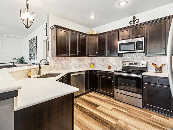 3rd image of 22847 Cabo Ln