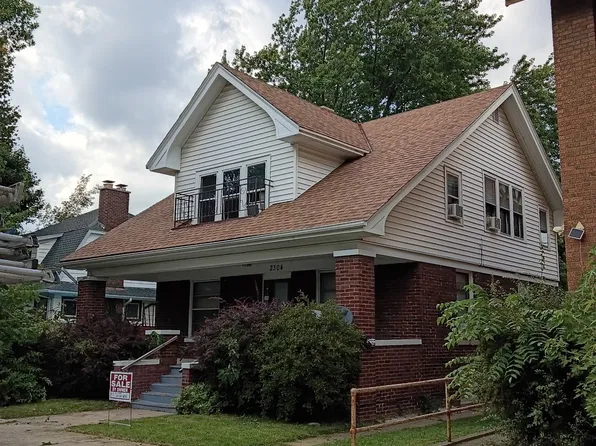 2304 Thor Ave, Racine, WI 53405