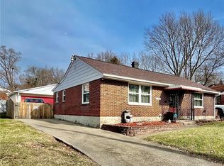 2823 Princeton Dr, Dayton, OH 45406