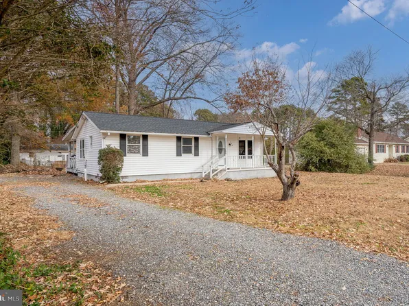 344 Monroe Dr, Colonial Beach, VA 22443