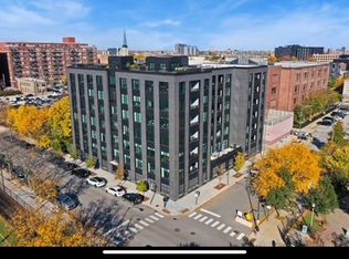 1400 W Monroe St #3D, Chicago, IL 60607