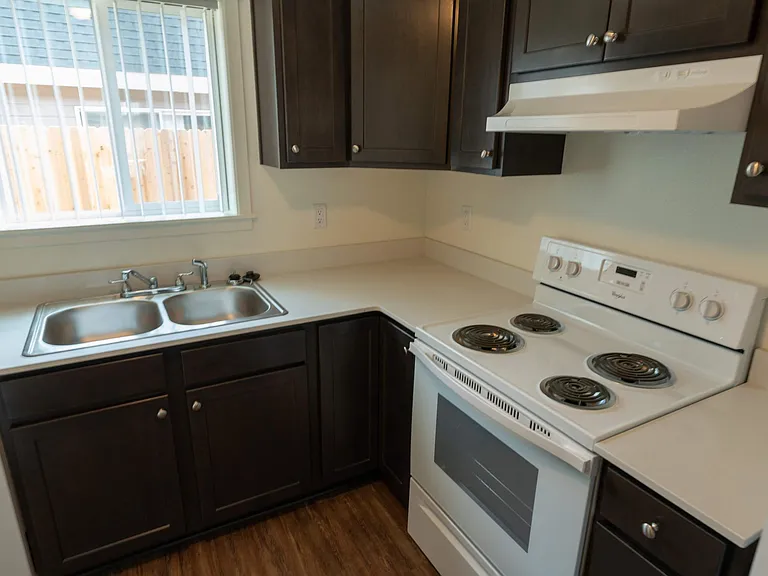 Lebanon City Townhomes — Photo 24