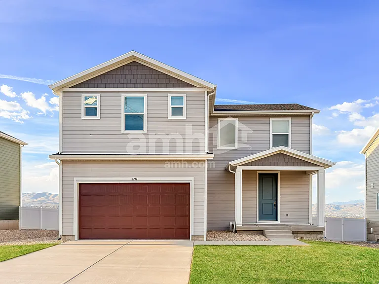 1272 W Mahogany St — Photo 1