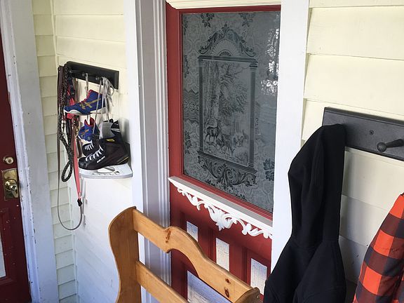 4th image of 315 W Brown St