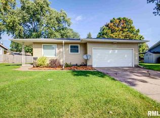 1818 W 37th St, Davenport, IA 52806