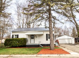 419 Elm St, Mount Morris, MI 48458