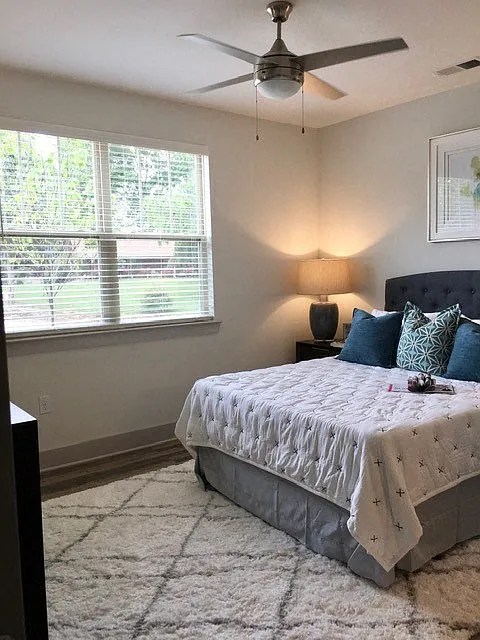 White Oak Grove Apartments — Photo 3