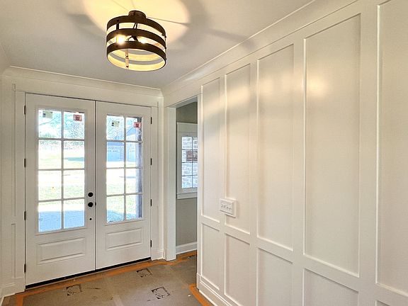 2nd image of 606 Ambers Way #22