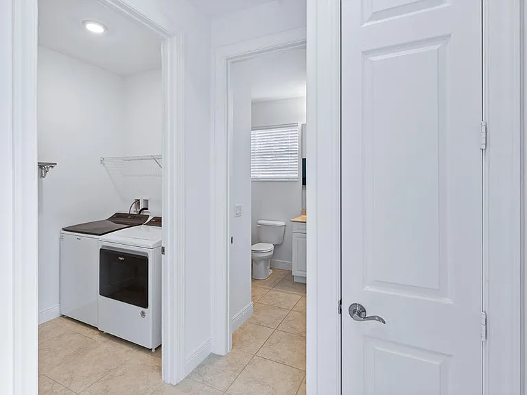 2590 Bella Vista Cir — Photo 19