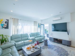 2331 Kelly Ave #202, Pt Coquitlam, BC