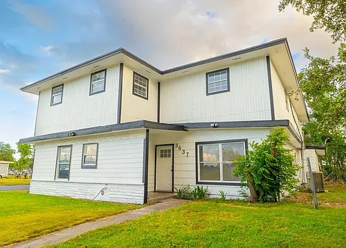3637 Lamont St Photo 1