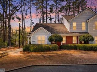2011 Henderson Cir, Alpharetta, GA