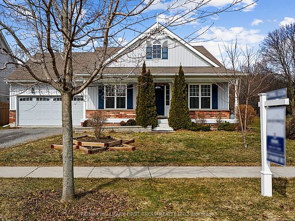 2nd image of 378 Lakeshore Rd