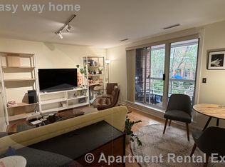 2 Chestnut St #25A, Cambridge, MA 02139