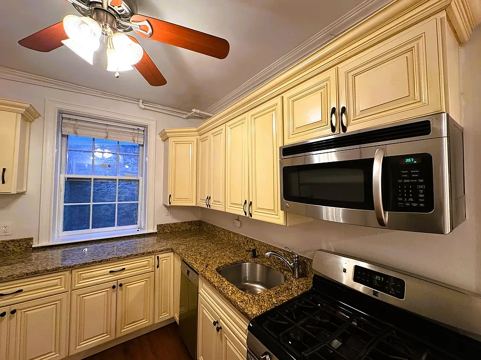 1253 Beacon St #3BB