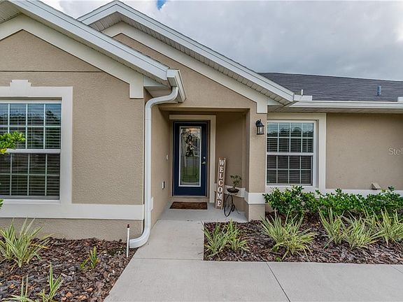 3rd image of 407 Benjamin Ct