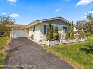 19 Pheasant Dr, Brick, NJ 08724