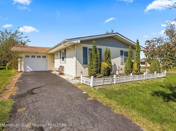 19 Pheasant Drive, Brick, NJ 08724