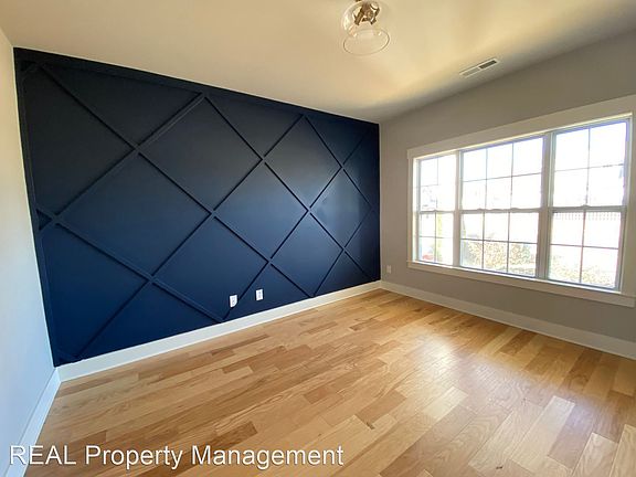 5th image of 9413 Crested Iris Ln NW