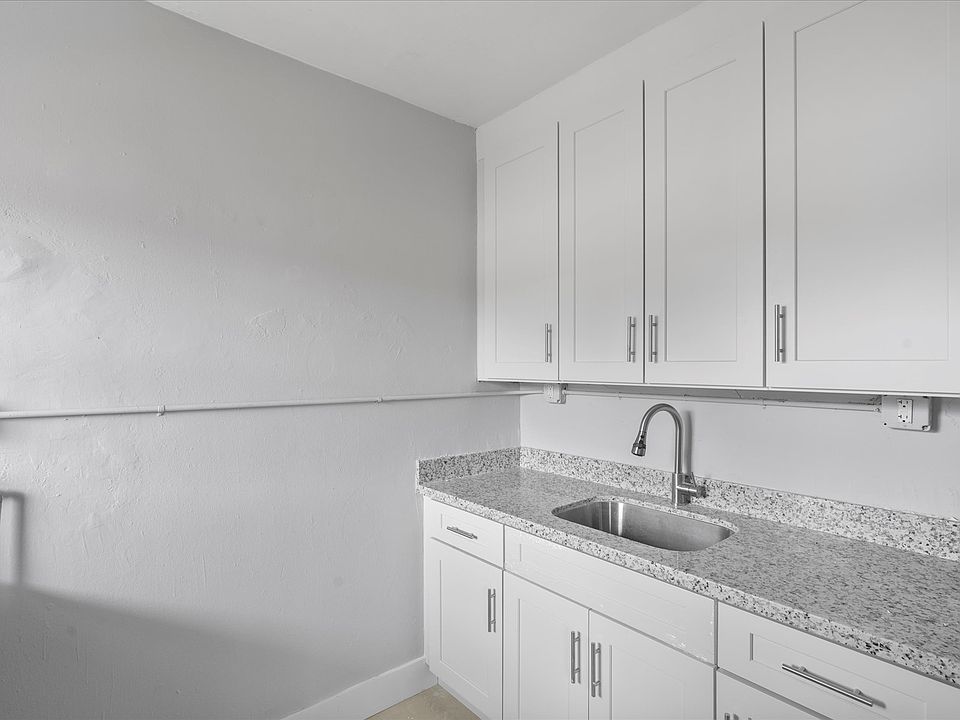 1st image of 731 NW 56th St APT 207