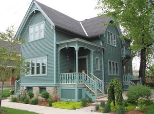 129 W Lloyd St, Milwaukee, WI 53212