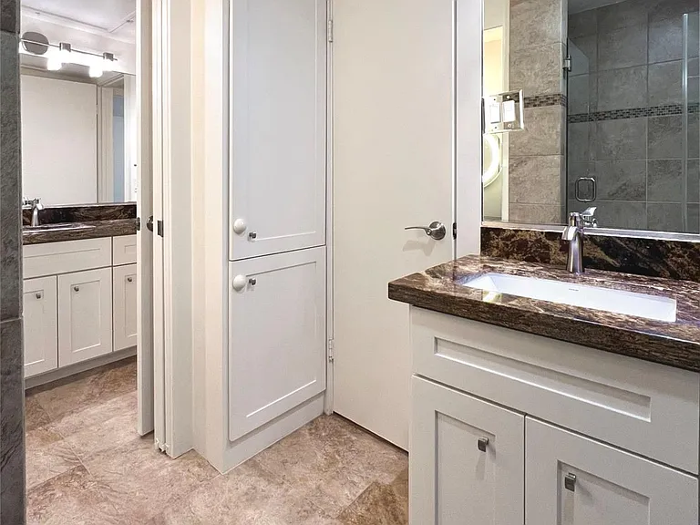 1601 S Shepherd Dr #161 — Photo 22
