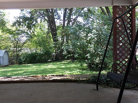 5th image of 721 Belmont Dr